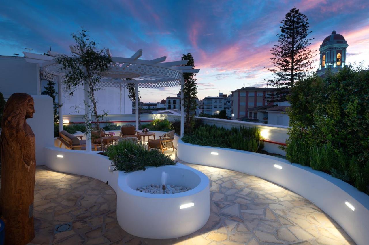 Hotel El Pilar Andalucia Estepona Luaran gambar
