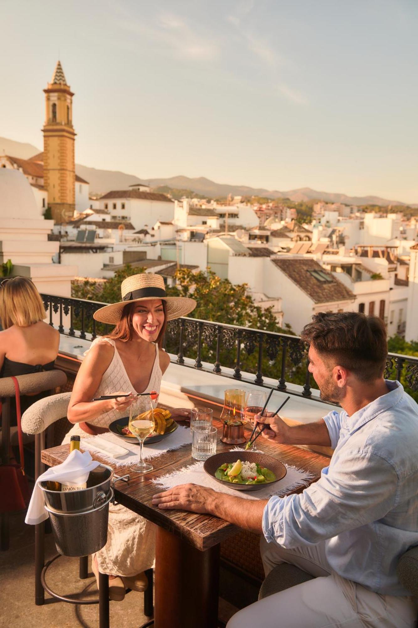 Hotel El Pilar Andalucia Estepona Luaran gambar